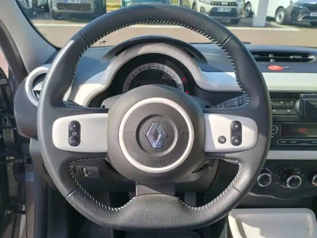 Renault Twingo iii 0.9 tce 90 energy e6c — photo 14