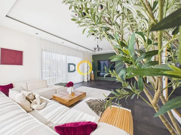 Villa 6 pièces 150 m²