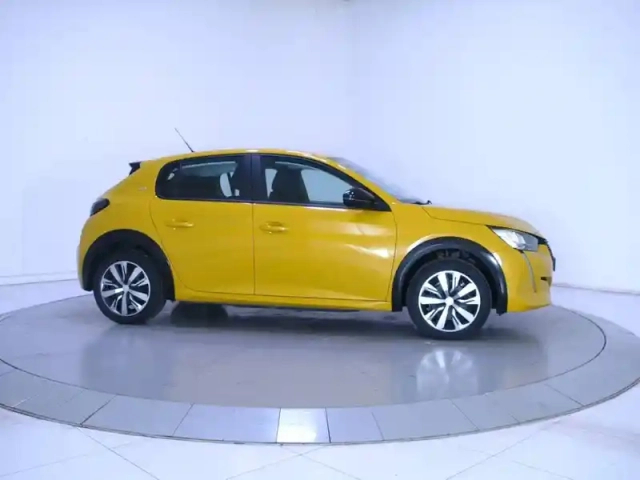Peugeot 208 electrique 50 kwh 136ch — photo 24
