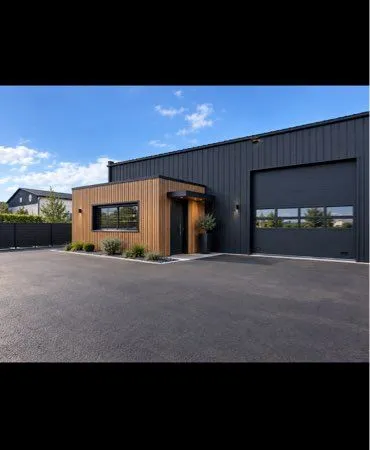 À LOUER - LOCAL PROFESSIONNEL AVEC BUREAU ET DÉPÔT - ENVIRON 150 m²