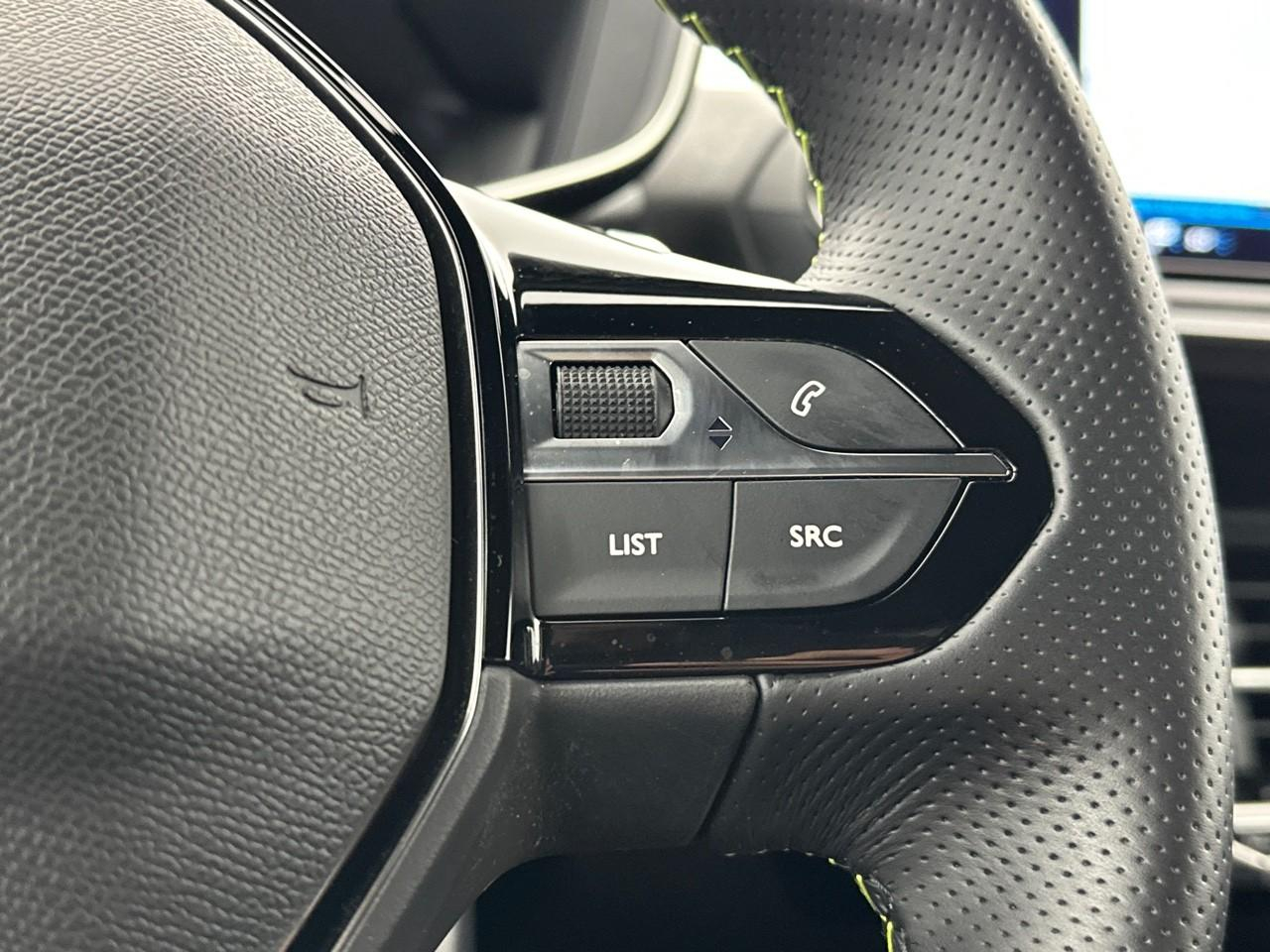 Peugeot 208 puretech 100 s&s eat8 gt — photo 19