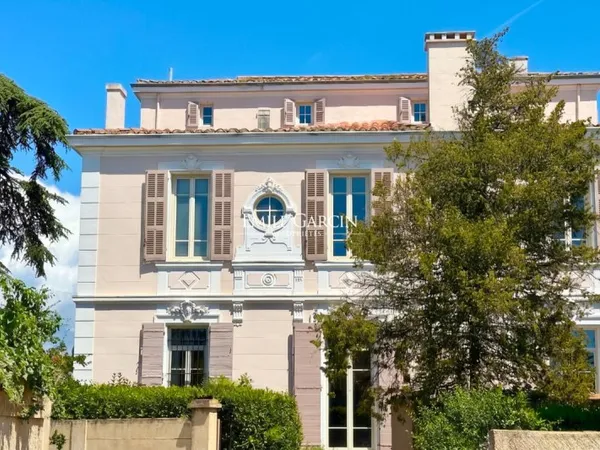 À vendre - Marseille 12ème (13012) Saint-Barnabé ¦ Demeure de caractère - 450 m²
