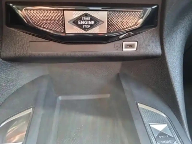 Ds Ds 3 e-tense performance line+ — photo 13