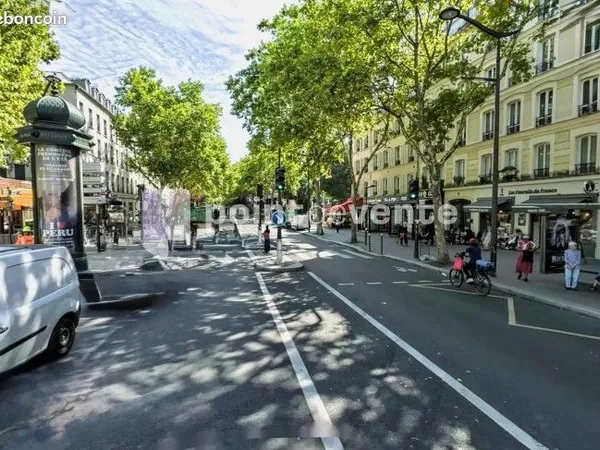 Local commercial 600 m²