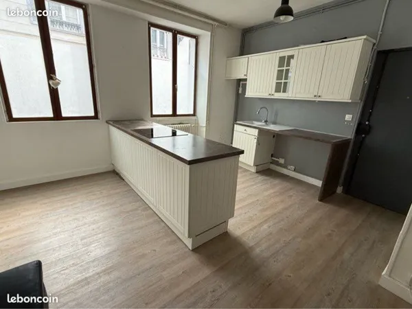 Charmant F2 45m2 en rez-de-chaussée