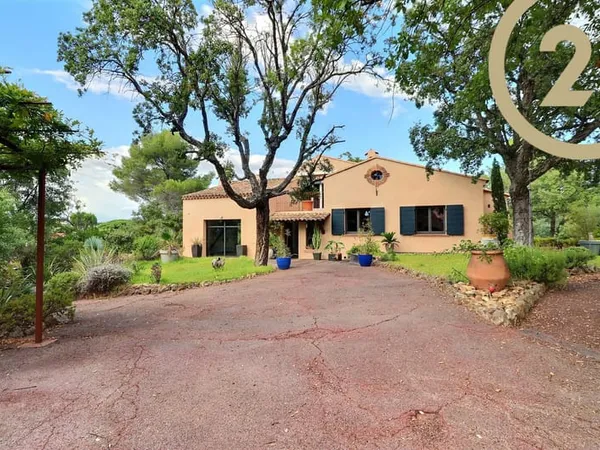 VENTE - FREJUS - VALESCURE - VILLA AU CALME AVEC GARAGE, ATE