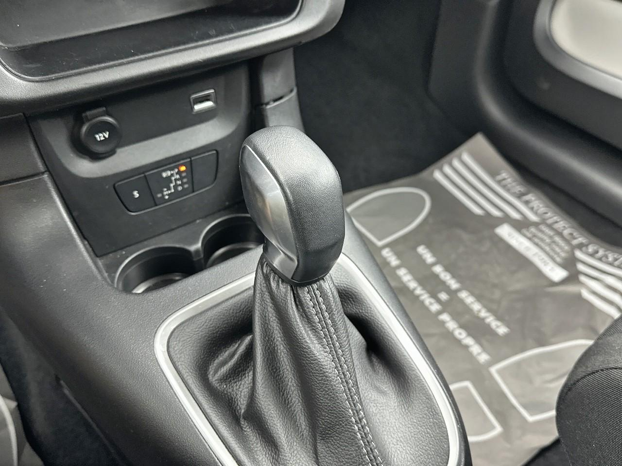 Citroën C3 puretech 110 s&s eat6 shine business — photo 28