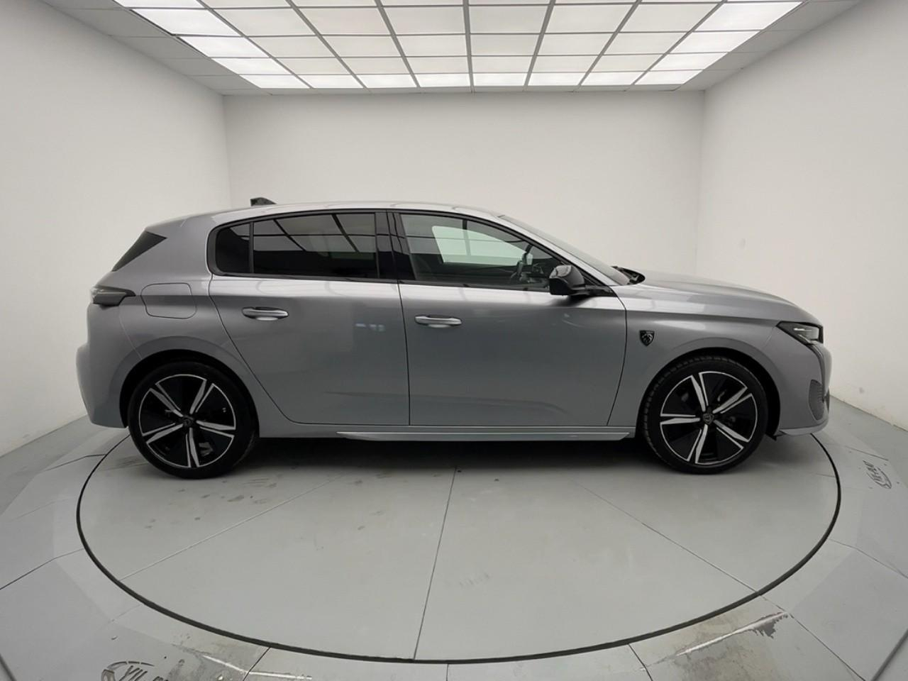 Peugeot 308 hybrid 145 e-dcs6 gt — photo 6