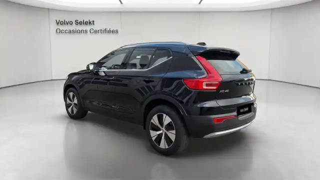 Volvo Xc40 t4 recharge 129+82 ch dct7 — photo 3