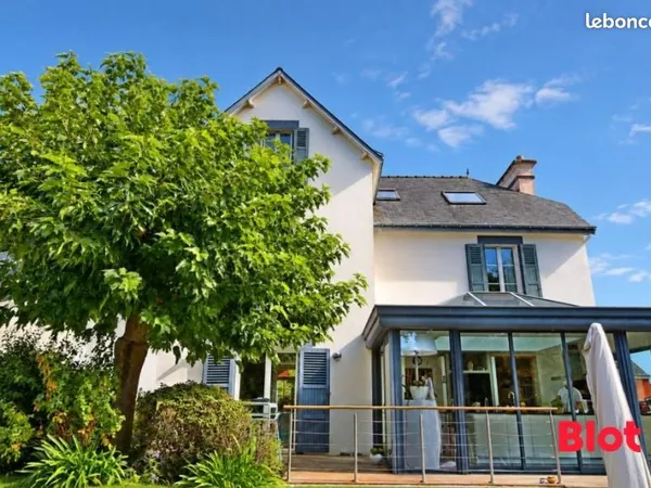Maison 7 pièces 200 m²