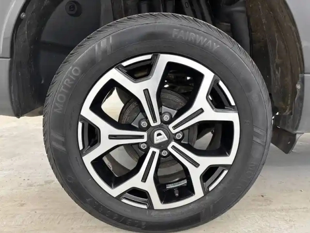 Dacia Duster blue dci 115 4x2 — photo 47