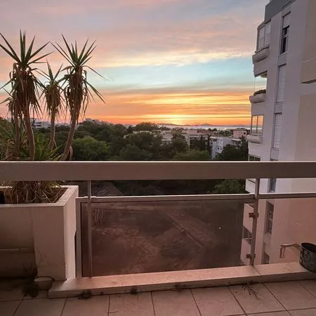 Vends superbe studio vue mer et parc