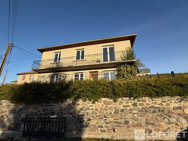 Maison Allanche 4 pièce(s) 101 m2
