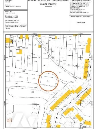 Terrain 593 m²