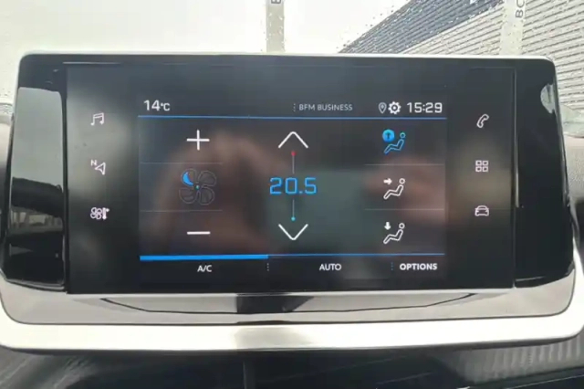 Peugeot 2008 puretech 130 s&amp;s bvm6 — photo 44