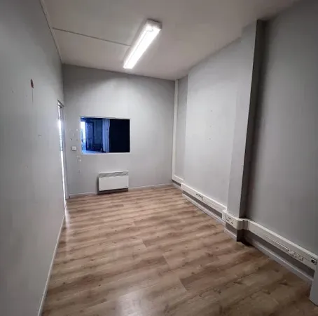Local 130 m²