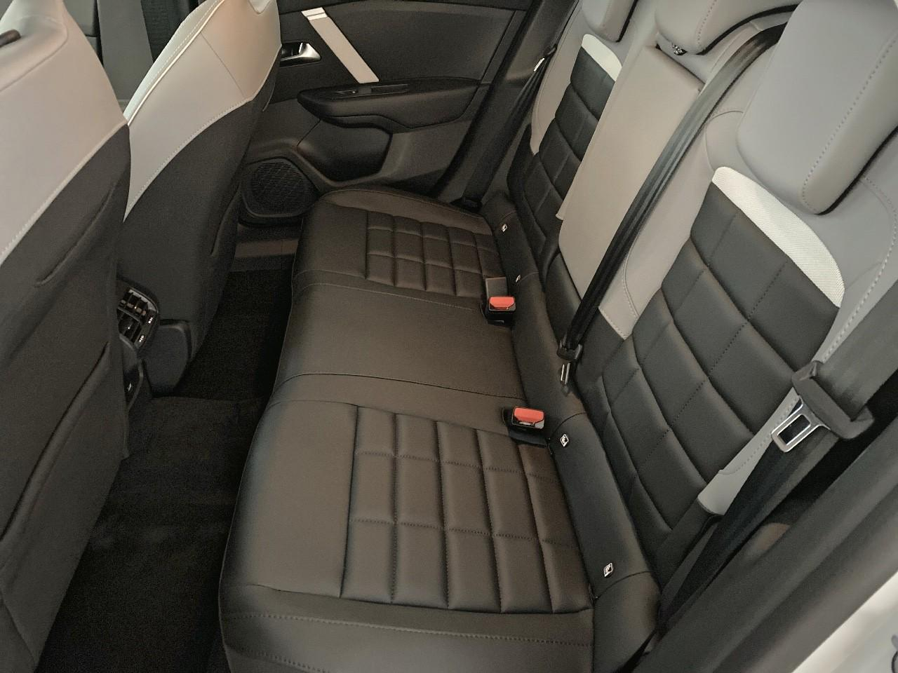 Citroën C4 hybride 145 ch e-dcs6 max — photo 10