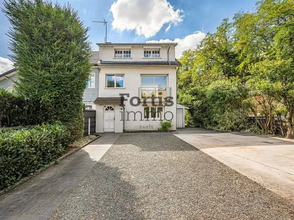 Maison 6 pièces 159 m²