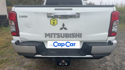 Mitsubishi L200 Club cab 2.2 DI-D 150 4WD - Intense – 2022 – 79119 km – Diesel – Boîte Manuelle — photo 42