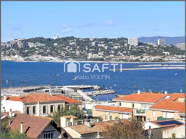 LA POINTE ROUGE-T3 RÉNOVÉ VUE MER,PORT ET COLLINES
