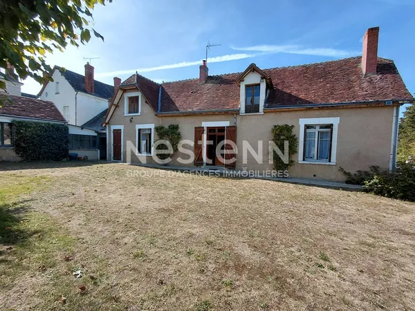Maison Longère à vendre à Saint Jean Saint Germain - 6 pièces, 117 m²