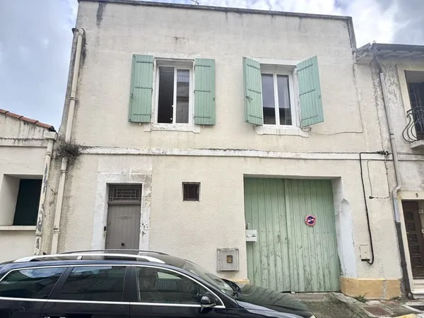 Immeuble 93 m²
