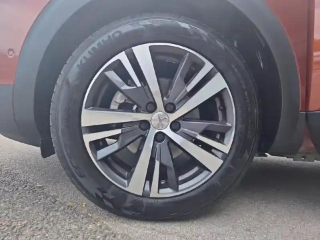 Peugeot 5008 1.5 bluehdi 130ch s&amp;s allure pack eat8 - 7 places — photo 8