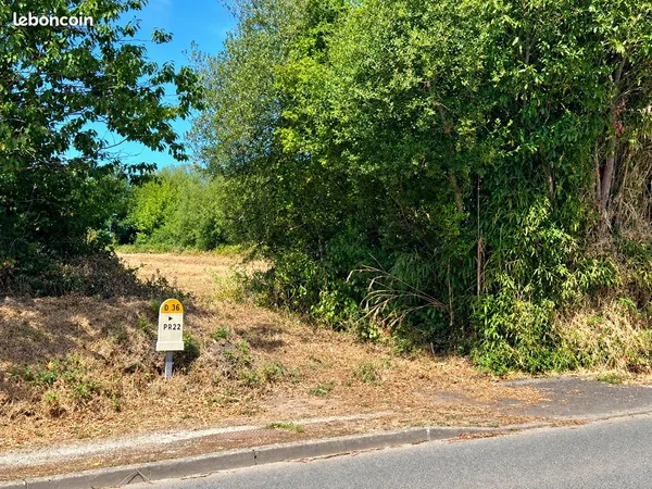 Terrain constructible à Laz (Finistère), 2273 m²
