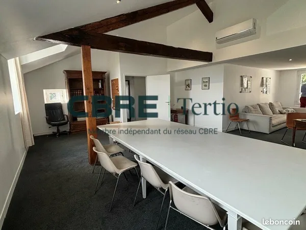 Bureaux 75 m² MONTLOUIS-SUR-LOIRE