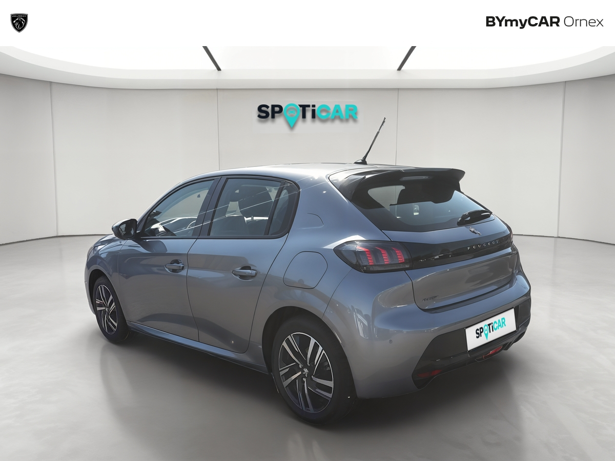 Peugeot 208 PureTech 100 S&amp;S EAT8 — photo 3