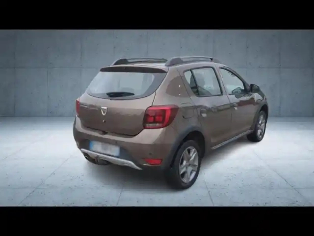 Dacia Sandero 0.9 tce 90ch stepway — photo 5