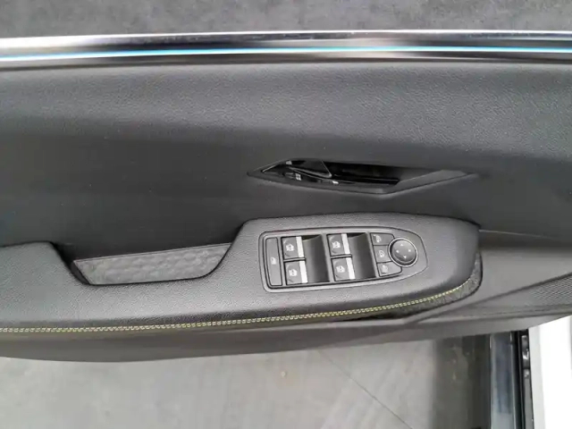 Renault Megane e-tech ev60 220 ch super charge — photo 28