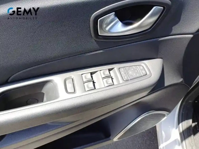 Renault Captur tce 130 fap — photo 14