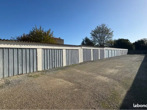 À louer garage fermé - Cognac
