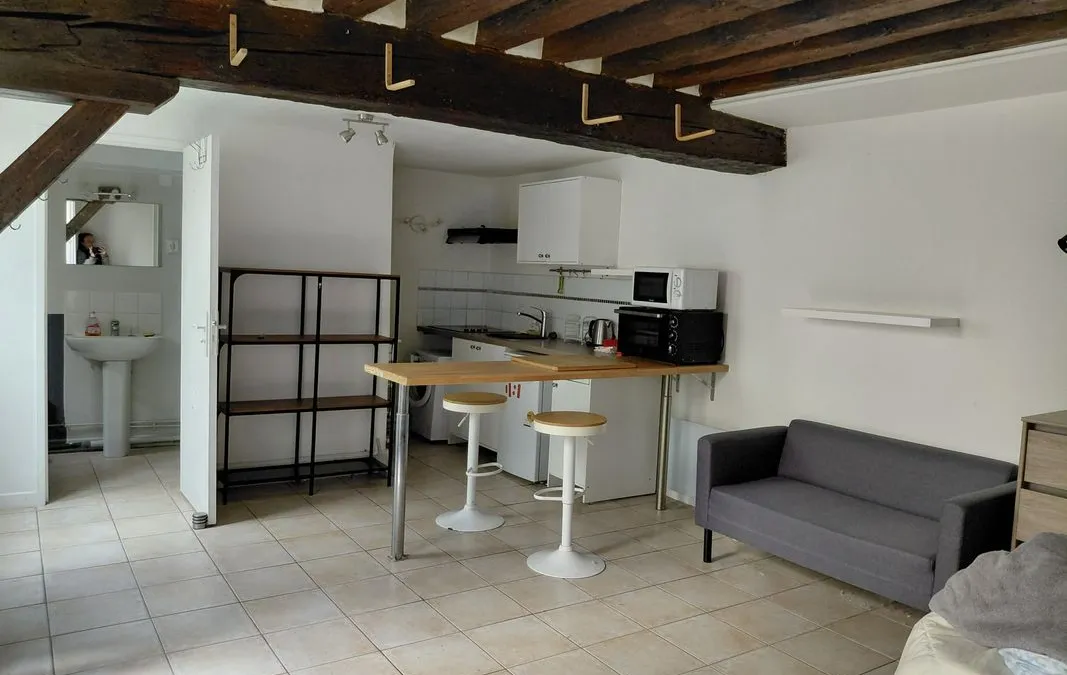Photo 1