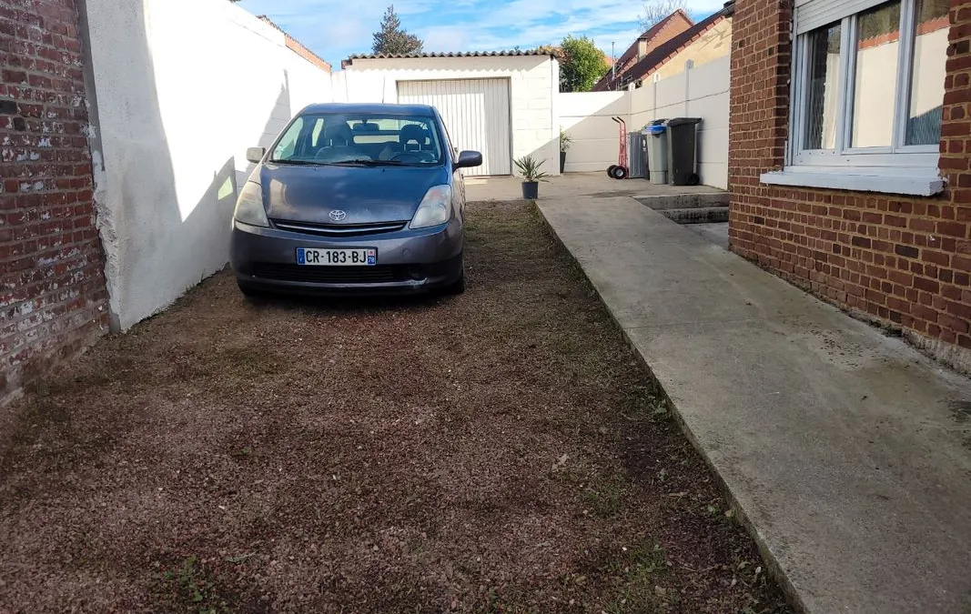 Photo 1