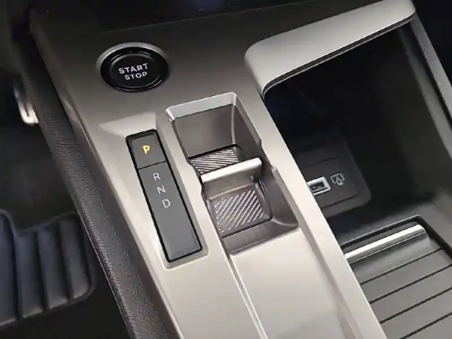 Peugeot 308 electrique 55 kwh 156ch — photo 6