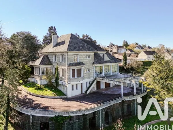 Maison 10 pièces 350 m²
