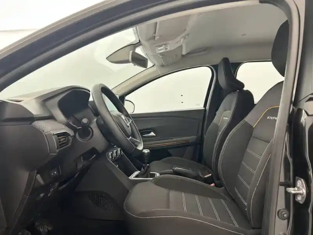 Dacia Sandero eco-g 100 — photo 27
