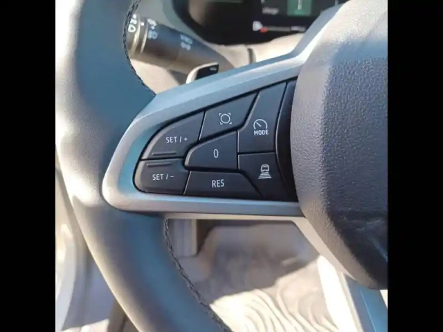 Dacia Duster hybrid-g 150 4x4 — photo 17