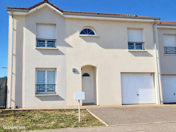 Maison à louer à Briey