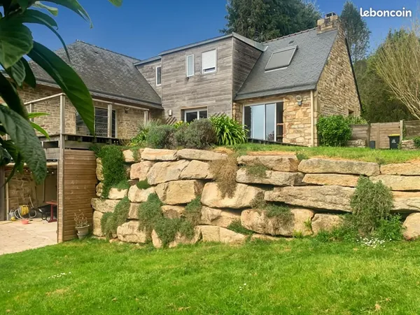 Maison 7 pièces 196 m²