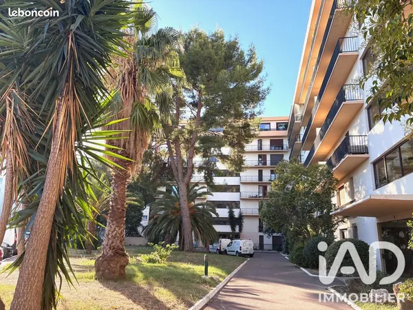 Studio 1 pièce 40 m²