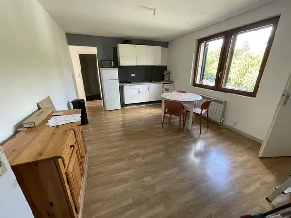 LOGEMENT T3 MEUBLE