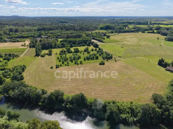 Terrain 62000 m²