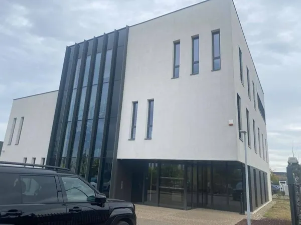 Bureaux 747 m²