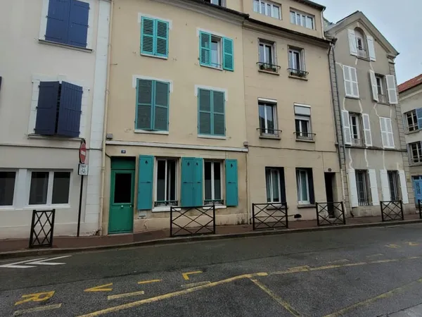 Rue de la Grande Fontaine - F2 en duplex au dernier étage ve
