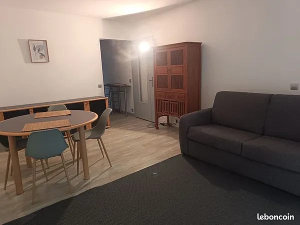 Appartement 2 pièces traversant meublé