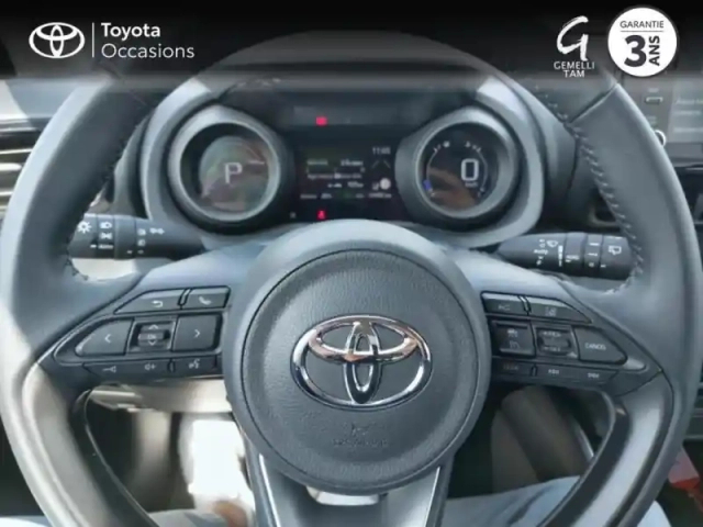 Toyota Yaris 116h design 5p my22 — photo 13