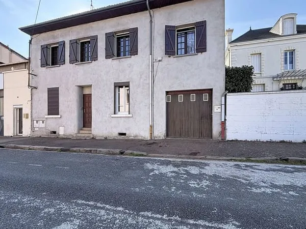 Maison 7 pièces 195 m²